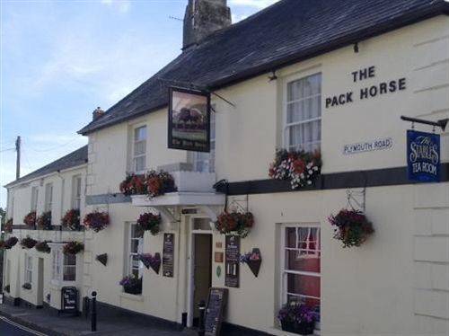 فندق The Pack Horse South Brent المظهر الخارجي الصورة